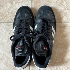 Samba Adidas. Perfect condition. Barely worn.
